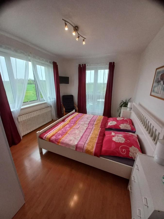 Paradise Villa Apartment Praag Buitenkant foto